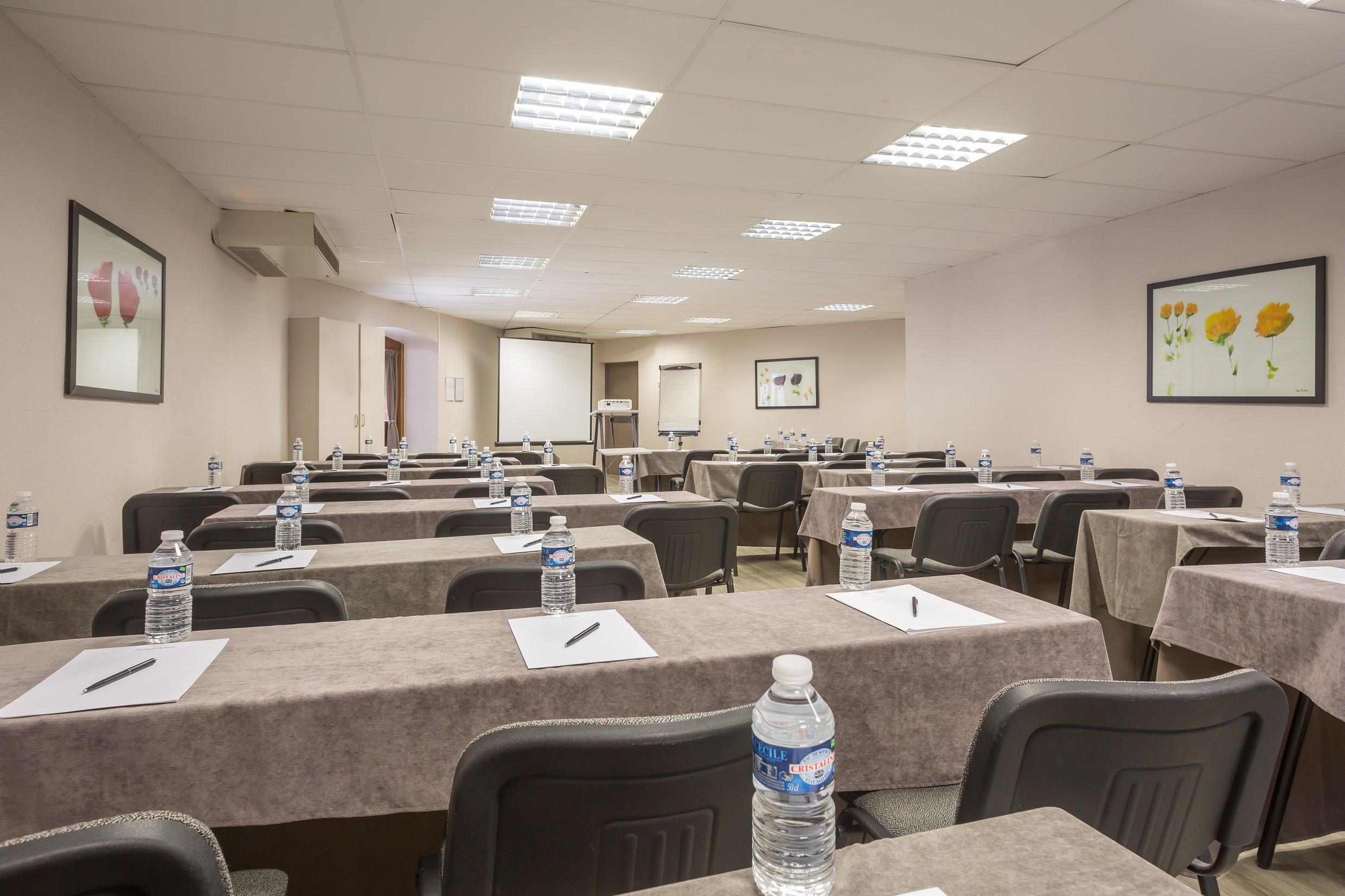 Sowell Hotels Ardeche Гропьер Экстерьер фото