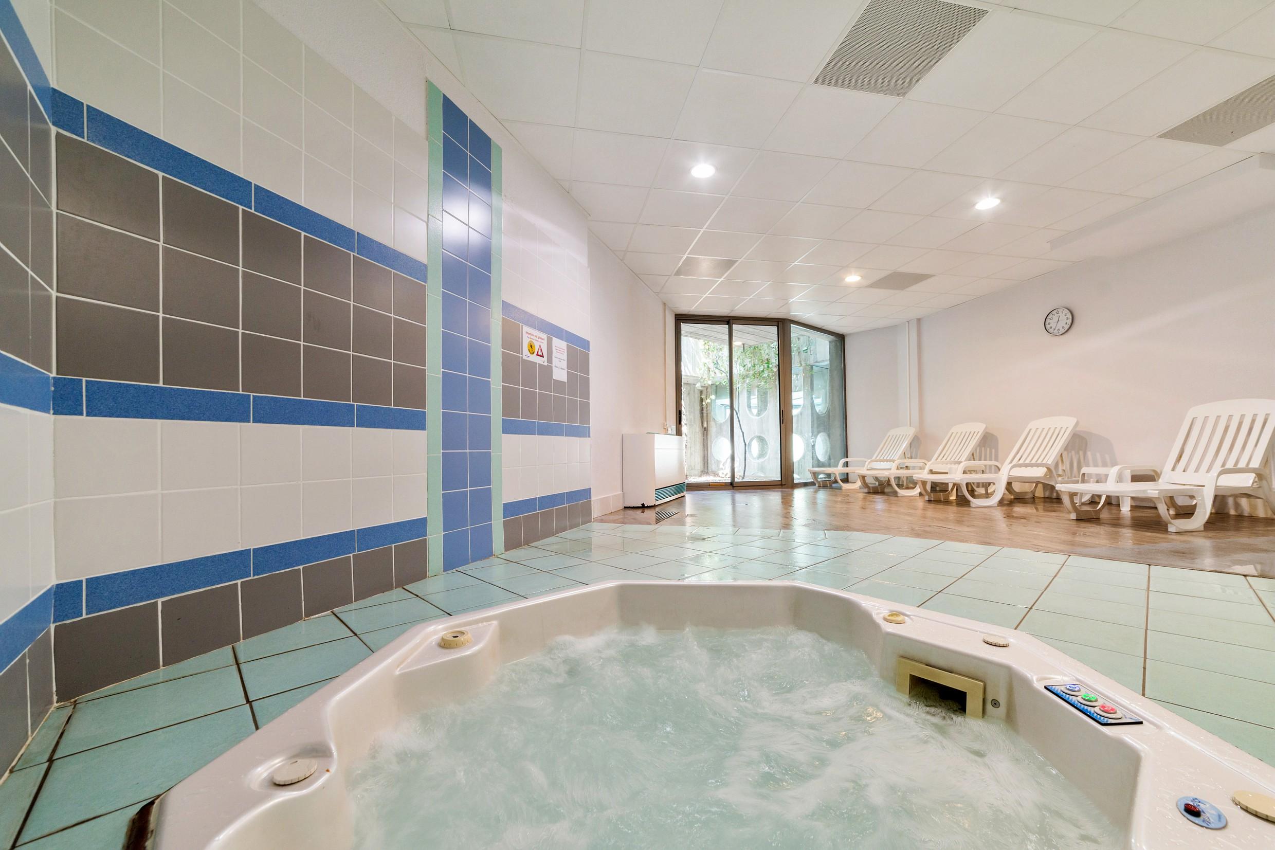 Sowell Hotels Ardeche Гропьер Экстерьер фото